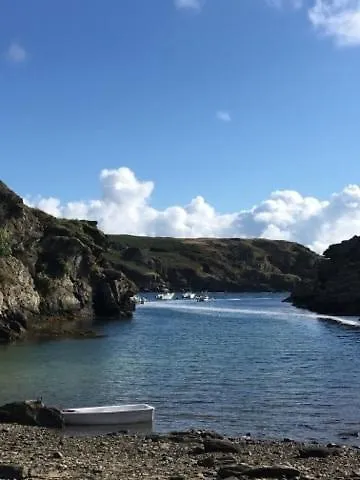 Maison De Pecheur Sur L'Ile De Groix